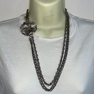 Vintage silver tone double heavy chain necklace with flower clasp